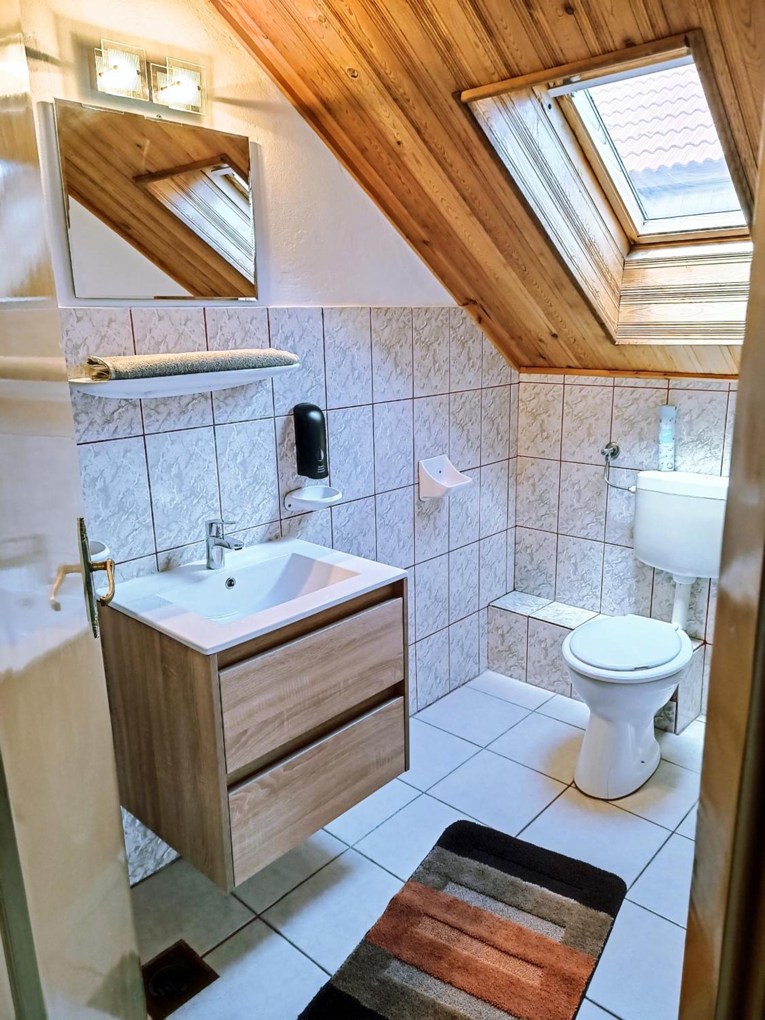 Rozsa Apartman Zalakaros Lägenhet Exteriör bild