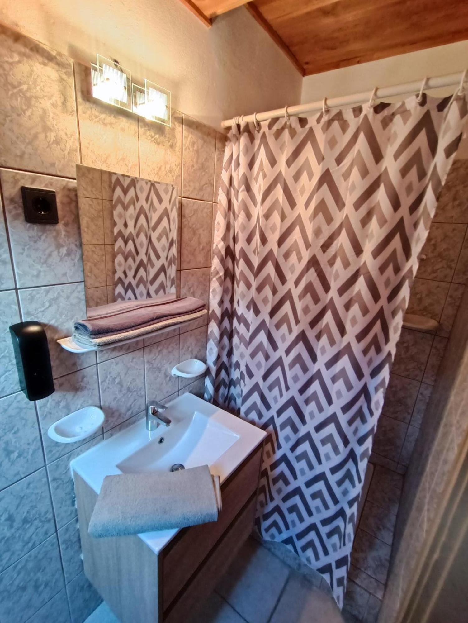 Rozsa Apartman Zalakaros Lägenhet Exteriör bild